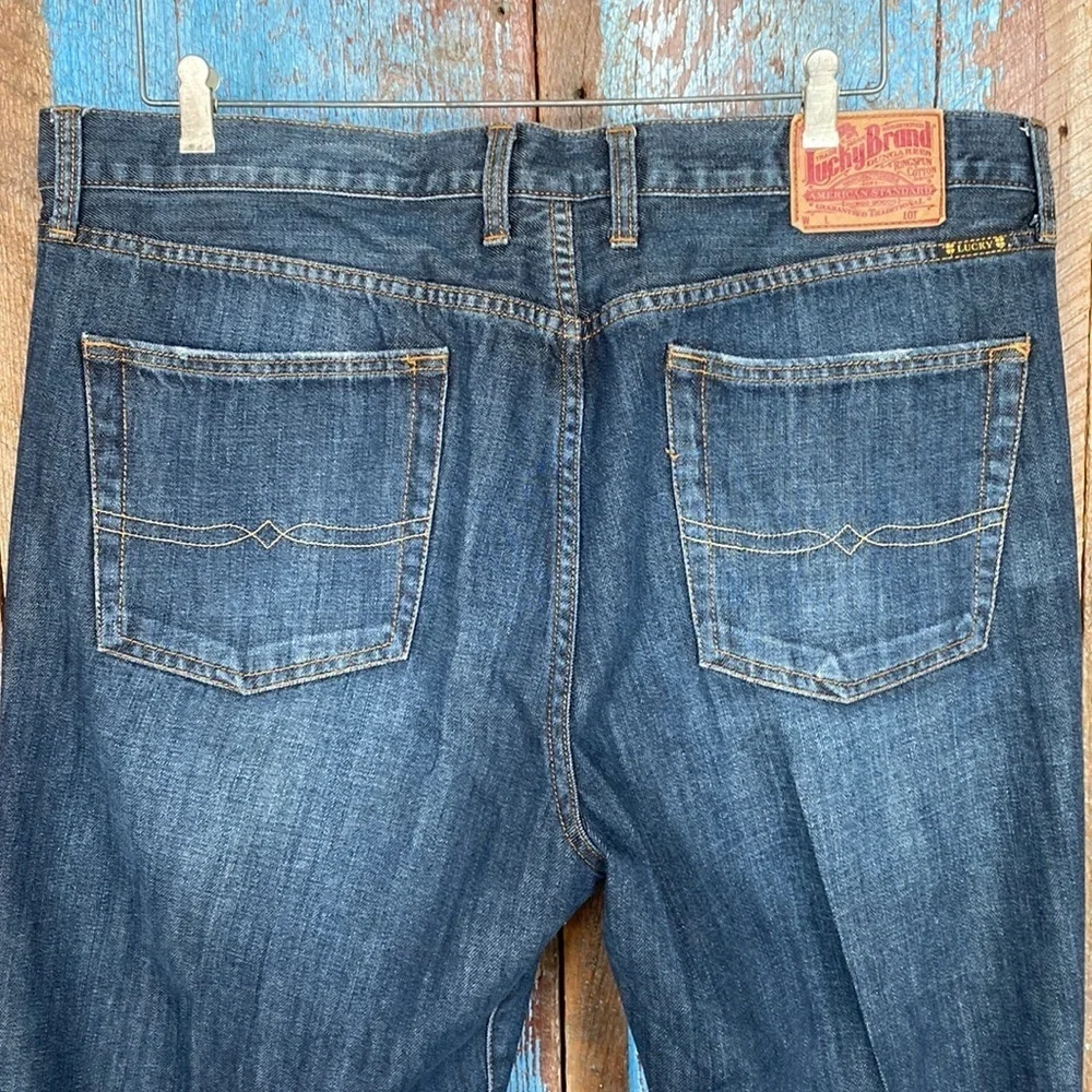 Lucky Brand Relaxed Fit Jeans Size 40